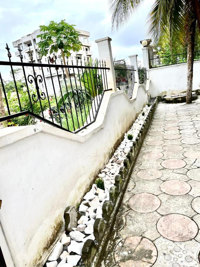 Swiss Cottage كريبي المظهر الخارجي الصورة